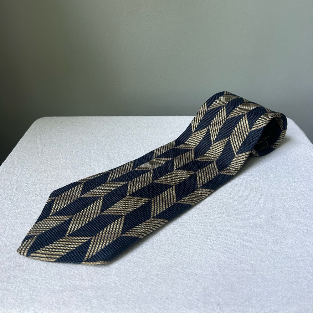 Monsieur Givenchy 100% Italian Silk Tie